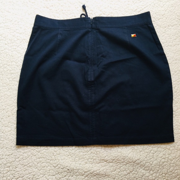 Tommy Hilfiger mini skirt size 14 - Picture 2 of 6